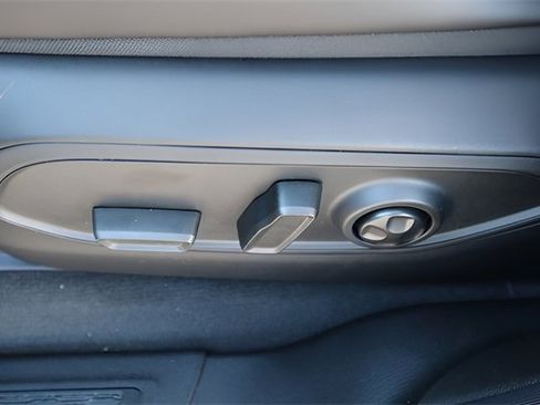 New 2025 Jeep Grand Cherokee Limited image 12