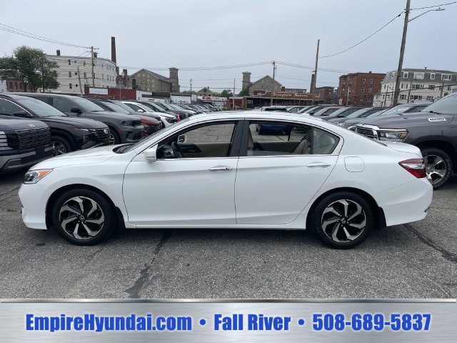 Used 2016 Honda Accord EX-L image 9