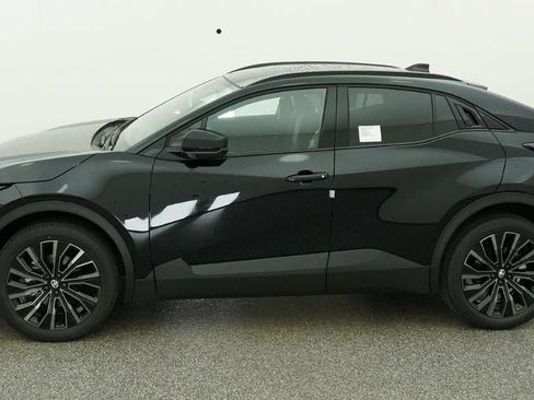 New 2026 Toyota C-HR AWD/4WD image 3