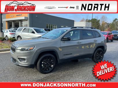 Used 2023 Jeep Cherokee Altitude Lux
