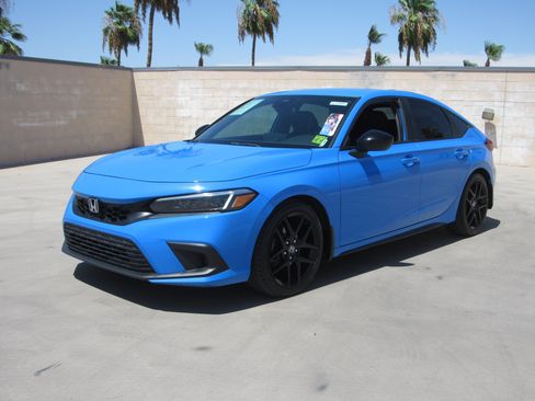 Used 2022 Honda Civic Sport image 1