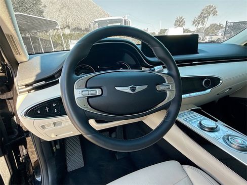 Used 2024 Genesis GV70 2.5T image 12