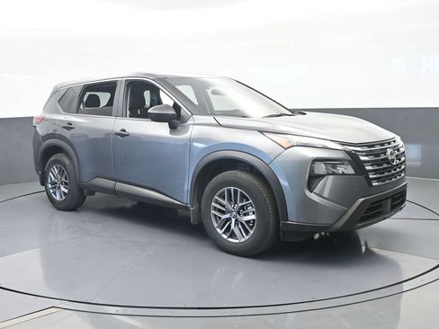 Used 2025 Nissan Rogue S FWD image 8