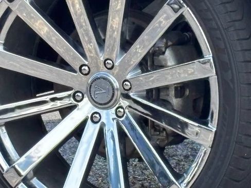 Used 2019 Lincoln Navigator Reserve AWD/4WD image 9