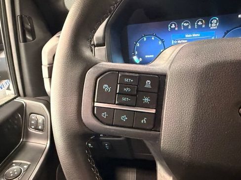 Used 2025 Ford F150 Lariat AWD/4WD image 35