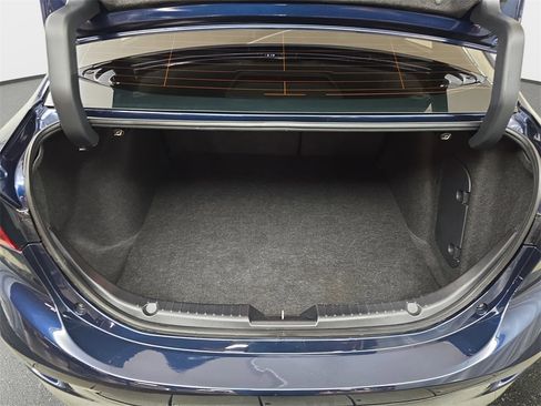 Used 2017 MAZDA MAZDA3 Touring image 15