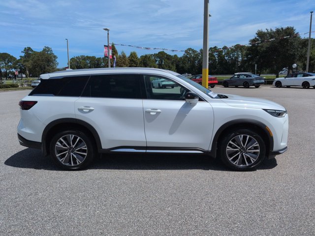 Used 2026 INFINITI QX60 Luxe w/ Cargo Package AWD/4WD image 3