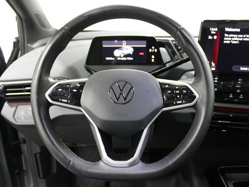 Used 2023 Volkswagen ID.4 Pro S RWD image 9
