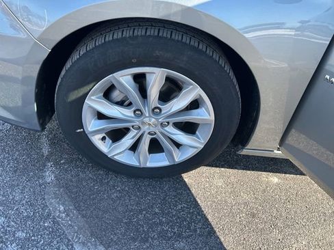 Used 2025 Chevrolet Malibu LT image 26