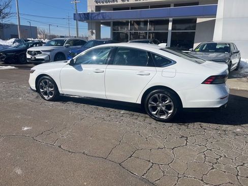 Used 2023 Honda Accord EX-L image 9