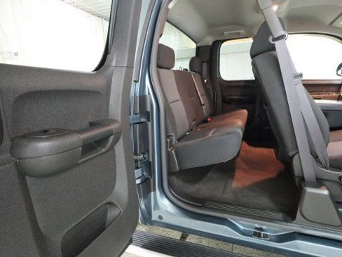 Used 2013 Chevrolet Silverado 2500 LT w/ Interior Plus Package AWD/4WD image 11