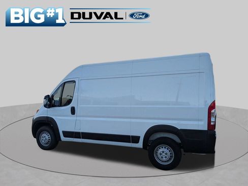 Used 2024 RAM ProMaster 2500 w/ Convenience Group FWD image 6