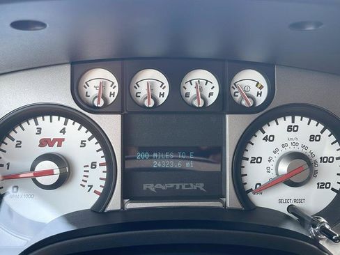 Used 2010 Ford F150 Raptor AWD/4WD image 31