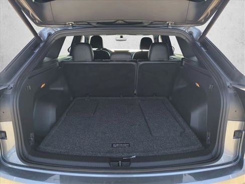 Used 2021 Volkswagen Atlas Cross Sport SE w/ V6 Towing Package image 5