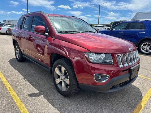 Used 2017 Jeep Compass High Altitude AWD/4WD image 7