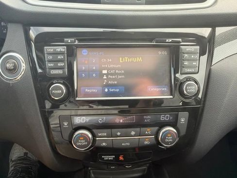 Used 2016 Nissan Rogue SL w/ SL Premium Package AWD/4WD image 13