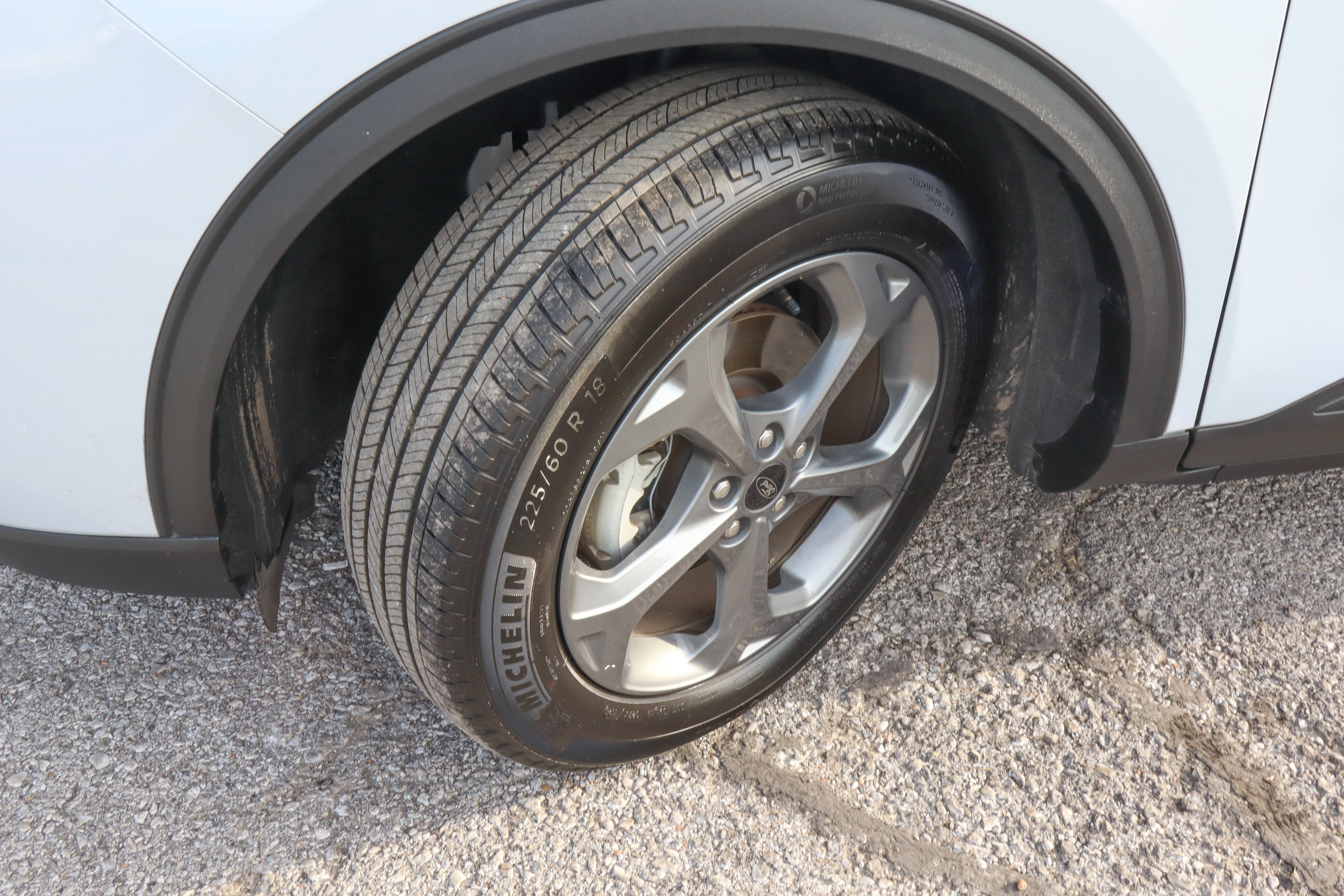 Used 2025 Ford Escape ST-Line FWD image 16