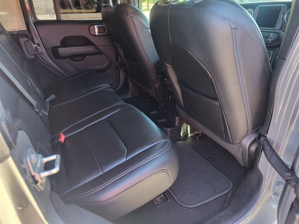 Used 2019 Jeep Wrangler Unlimited Sahara w/ Quick Order Package 24M Moab AWD/4WD image 26