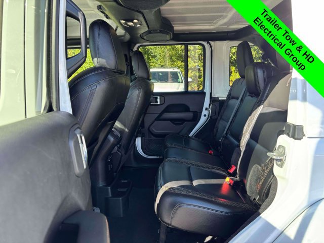 Used 2021 Jeep Wrangler Unlimited Sahara AWD/4WD image 24