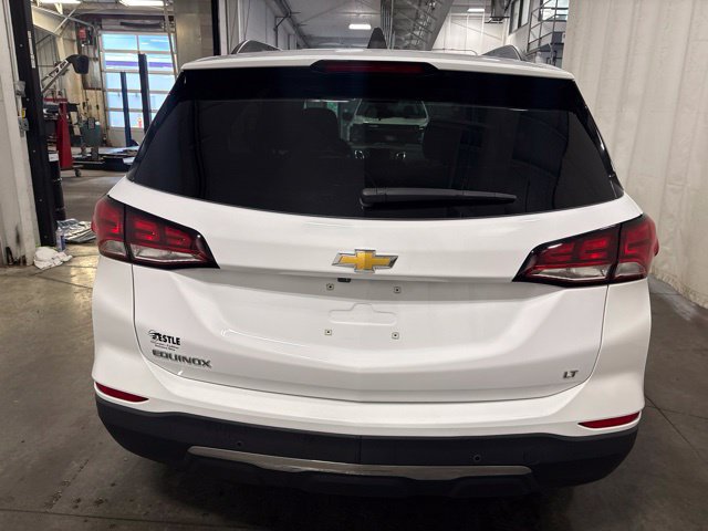 Used 2024 Chevrolet Equinox LT FWD image 5