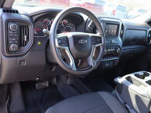 Used 2022 Chevrolet Silverado 1500 Custom Trail Boss w/ Safety Confidence Package AWD/4WD image 5