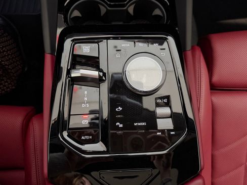 Certified 2025 BMW 530i xDrive image 26