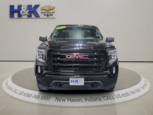 Used 2019 GMC Sierra 1500 Elevation w/ Elevation Convenience Package AWD/4WD image 2