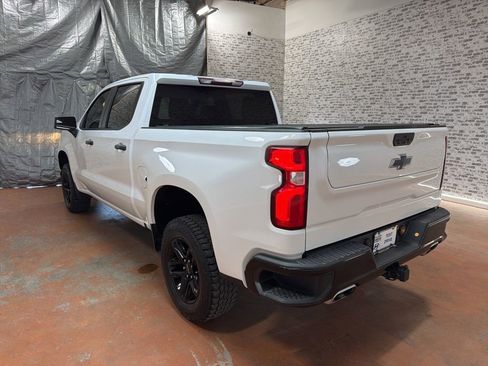 Used 2021 Chevrolet Silverado 1500 Custom Trail Boss AWD/4WD image 5