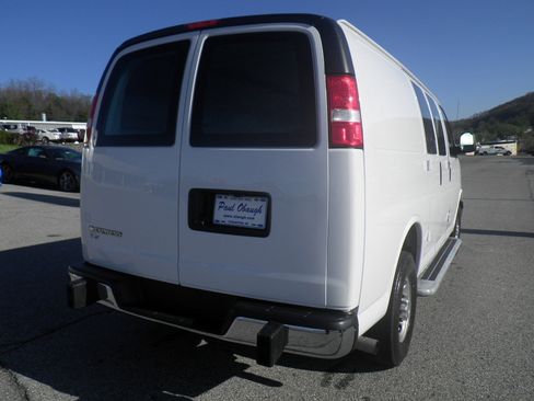 Used 2024 Chevrolet Express 2500 w/ Driver Convenience Package image 6