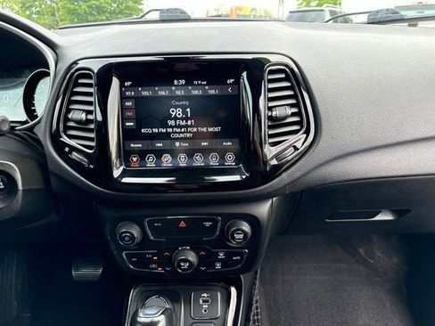 Used 2020 Jeep Compass Limited AWD/4WD image 8