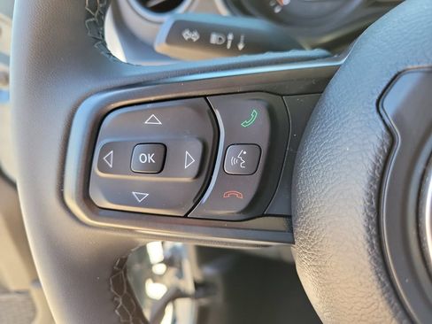 Used 2026 Jeep Wrangler Unlimited Rubicon AWD/4WD image 20
