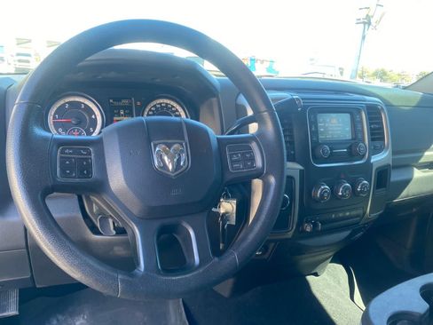 Used 2018 RAM 2500 SLT AWD/4WD image 10
