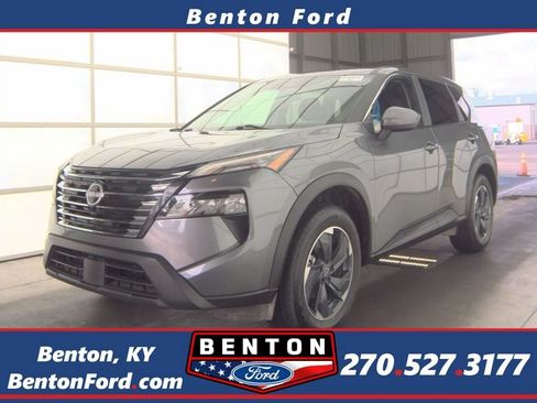 Used 2024 Nissan Rogue SV FWD image 1
