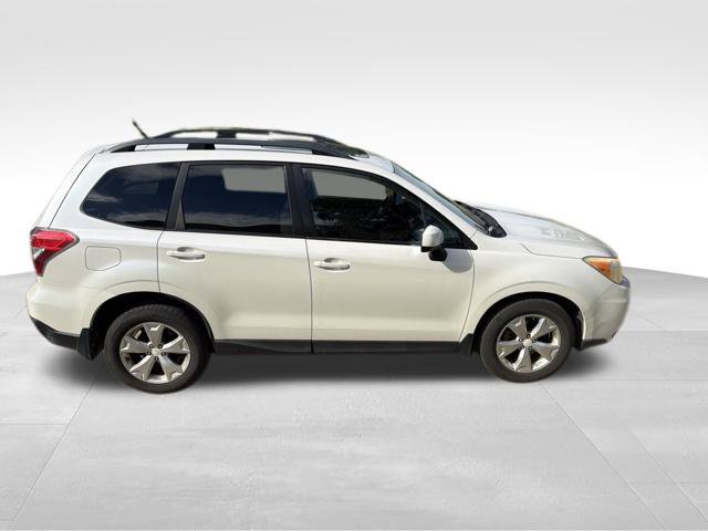 Used 2014 Subaru Forester 2.5i Premium w/ All-Weather Package AWD/4WD image 2