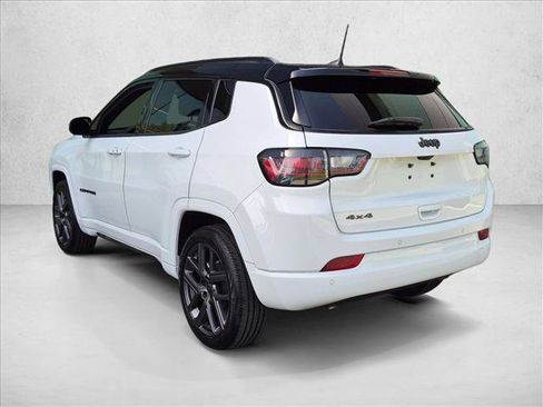 Used 2025 Jeep Compass Limited w/ High Altitude Package AWD/4WD image 8