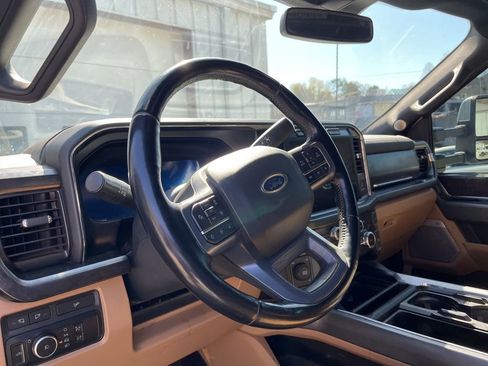 Used 2023 Ford F350 Lariat w/ Lariat Ultimate Package image 11