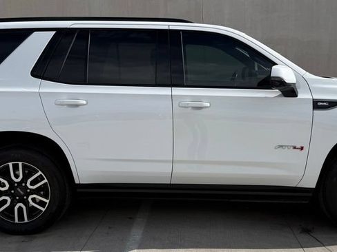 Used 2021 GMC Yukon AT4 w/ Technology Package AWD/4WD image 5