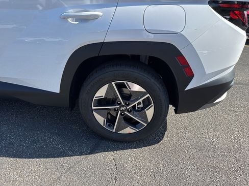 New 2026 Hyundai Tucson SEL image 11