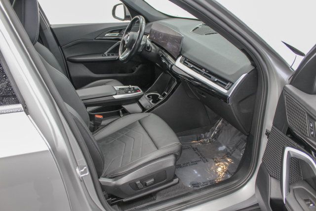 Used 2023 BMW X1 xDrive28i w/ Convenience Package AWD/4WD image 19