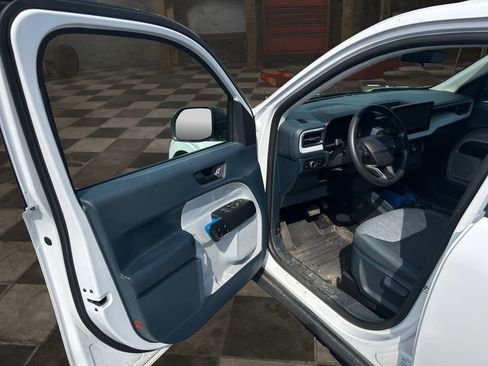 Used 2025 Ford Maverick XLT FWD image 17