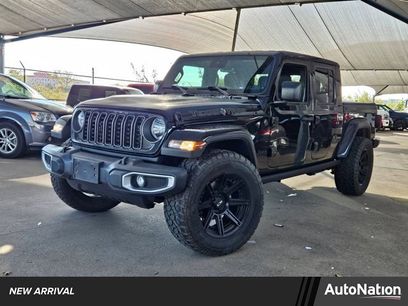 Used 2025 Jeep Gladiator Sport