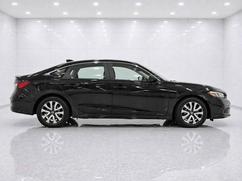 Used 2023 Honda Civic LX image 6