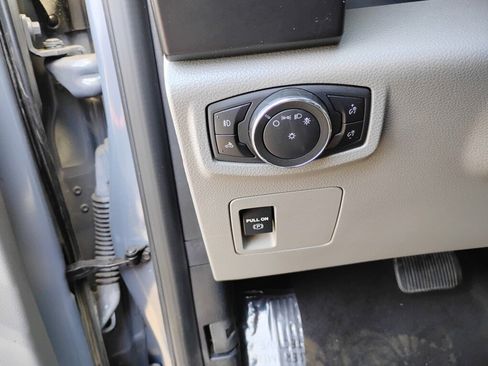 Used 2019 Ford F150 XL w/ Equipment Group 101A Mid AWD/4WD image 14