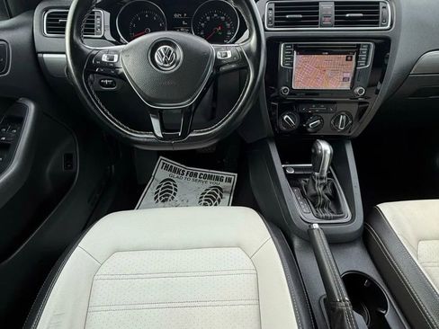 Used 2016 Volkswagen Jetta Sport image 27