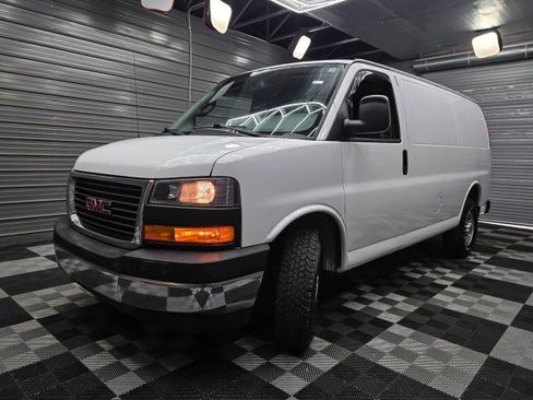 Used 2018 GMC Savana 2500 w/ Driver Convenience Package RWD image 31