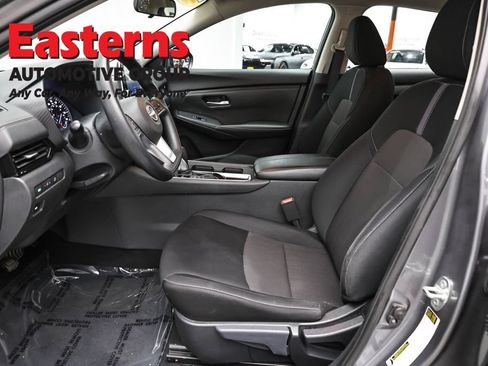 Used 2024 Nissan Sentra SV FWD image 14