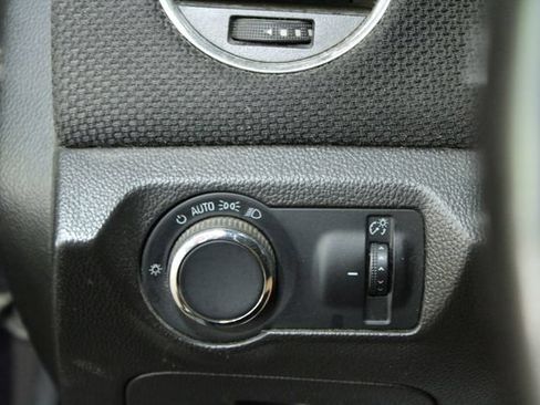 Used 2014 Chevrolet Cruze LT w/ Technology Package FWD image 6