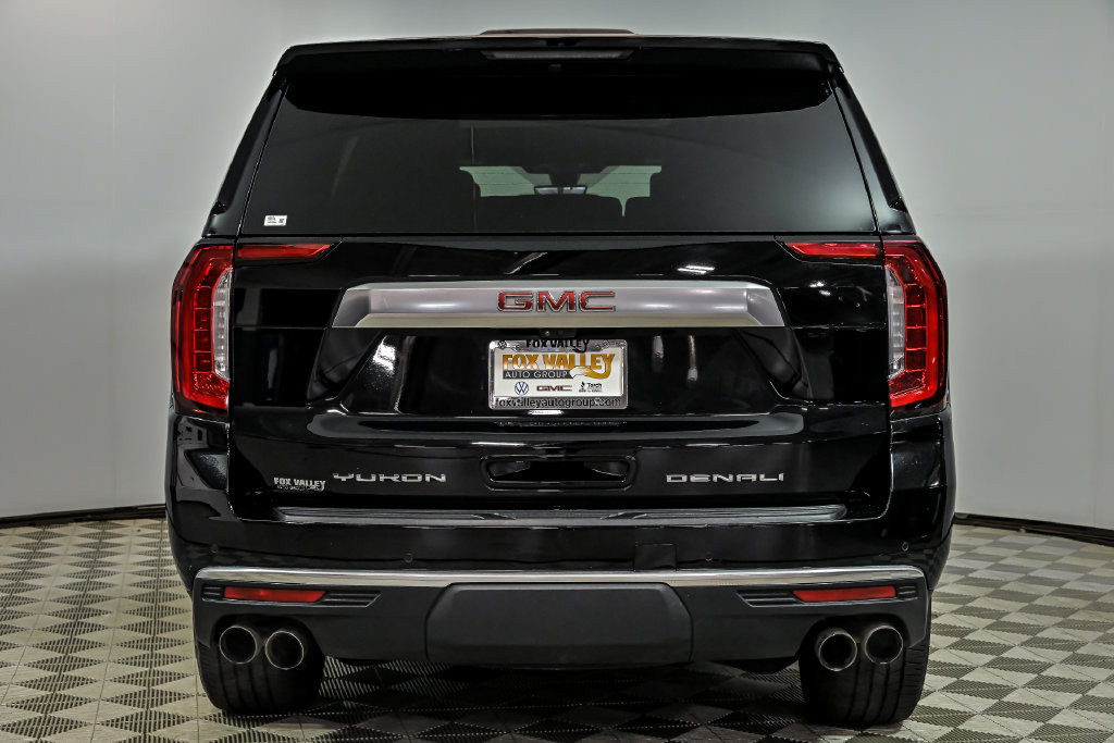 Used 2017 GMC Yukon XL Denali w/ Open Road Package AWD/4WD image 7