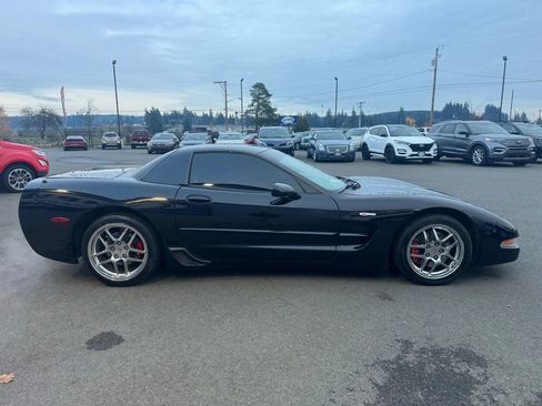 Used 2002 Chevrolet Corvette Z06 w/ Memory Pkg image 6