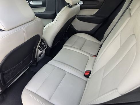 Used 2023 Volvo XC40 B5 Ultimate w/ Protection Package Premier AWD/4WD image 27